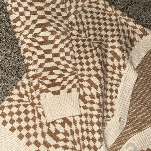 Debut - Picture 3 of 4